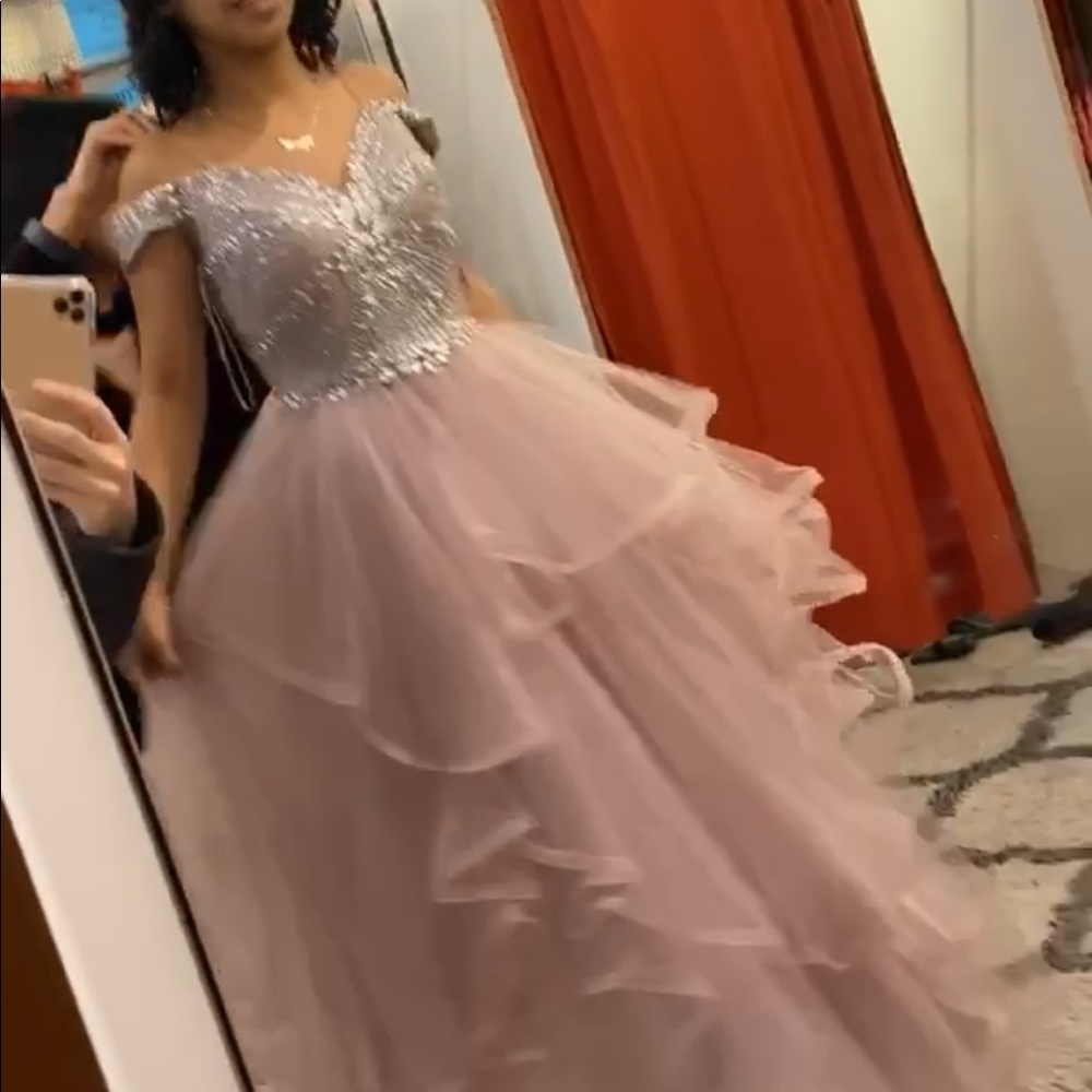 Boubou V-neck Embellished gown